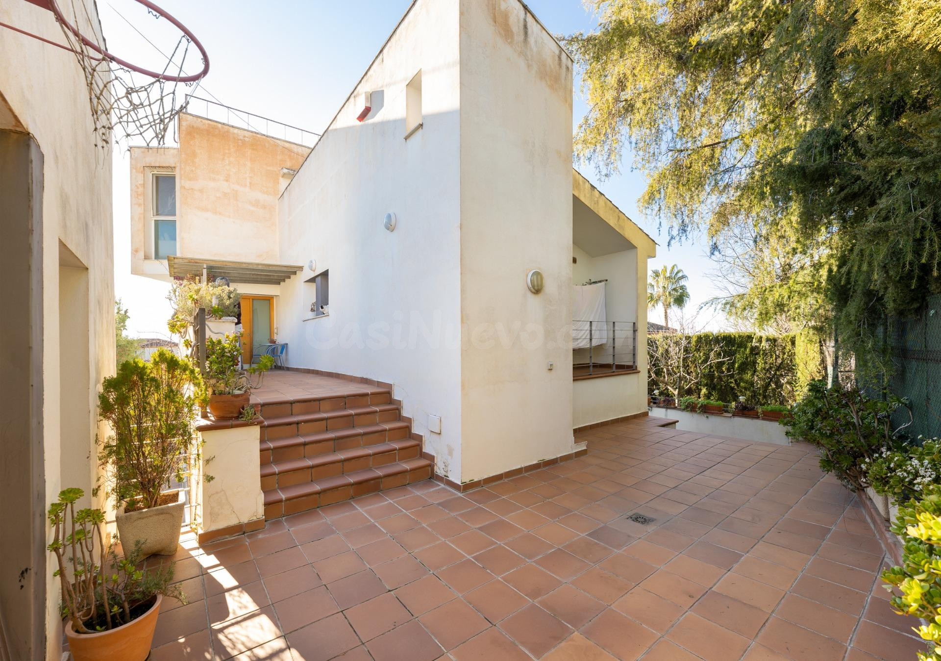 EXCLUSIVA VILLA EN CAJAR - foto 4