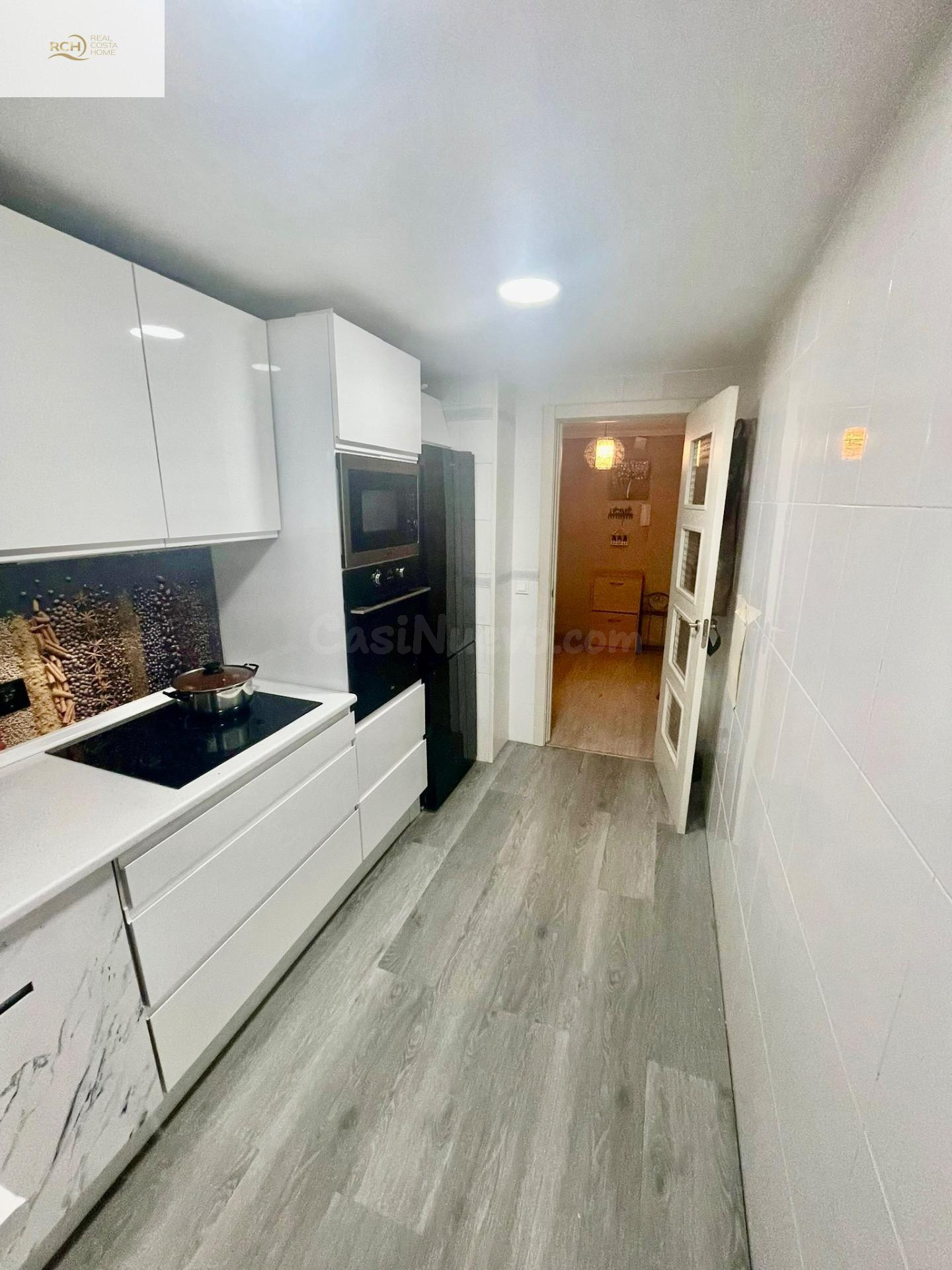 SE VENDE AMPLIO PISO REFORMADO CON 3 habitaciones - foto 5