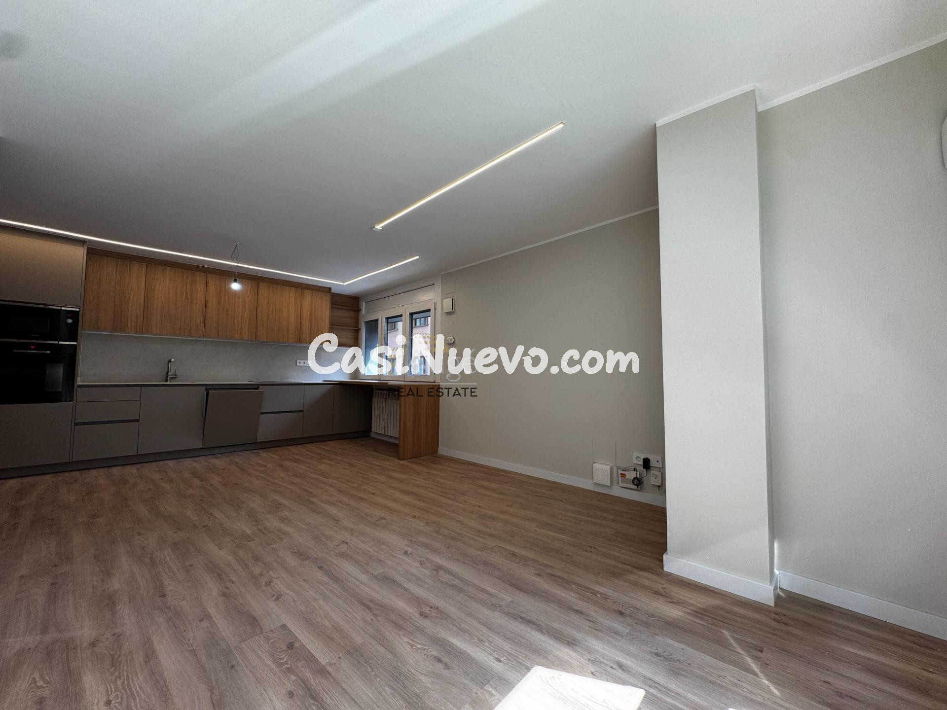 PISO TOTALMENTE REFORMADO EN EL CORAZÓN DE ANDORRA LA VELLA - foto 8