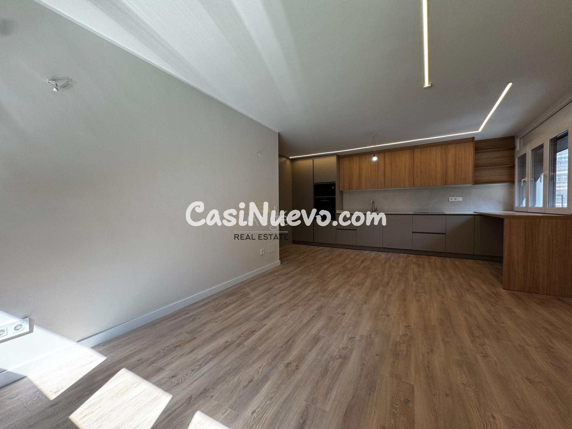 PISO TOTALMENTE REFORMADO EN EL CORAZÓN DE ANDORRA LA VELLA - foto 9