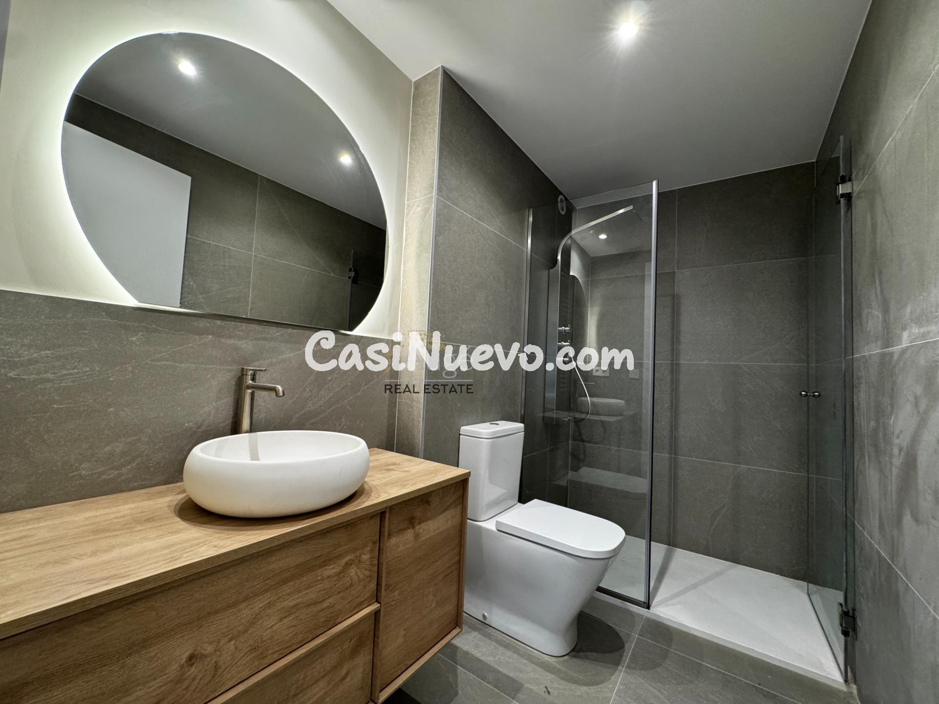 PISO TOTALMENTE REFORMADO EN EL CORAZÓN DE ANDORRA LA VELLA - foto 17