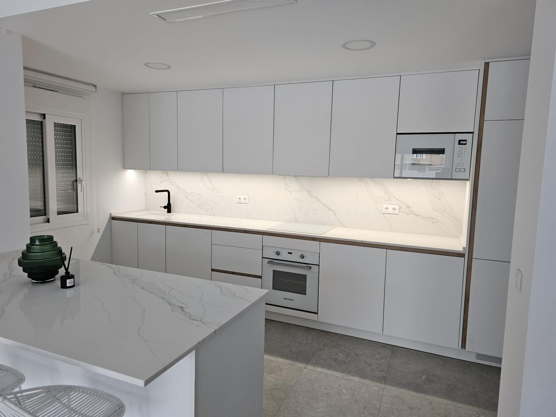 Dos hermosos apartamentos en venta en Torrevieja – ¡Listos para entrar a vivir! - foto 5