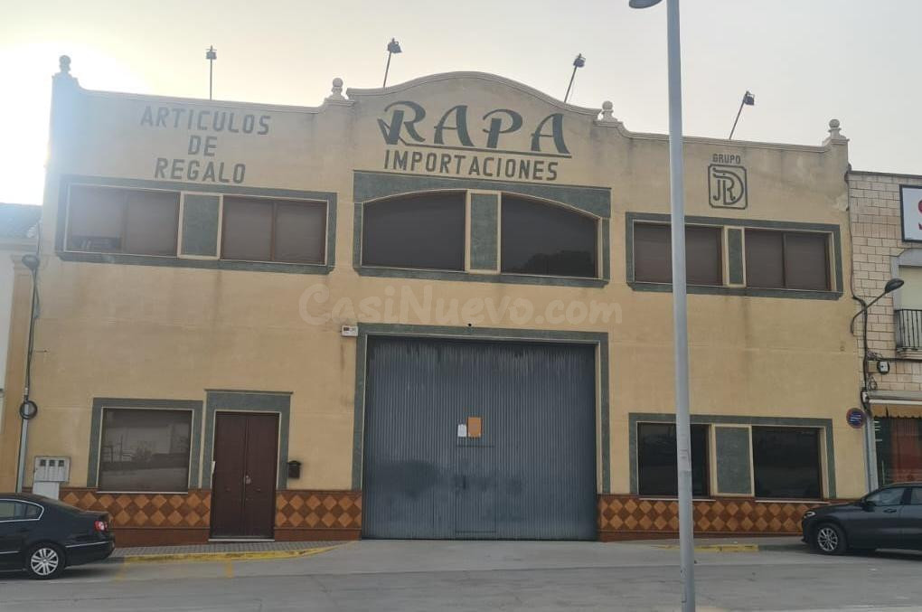 AMPLIA NAVE INDUSTRIAL EN LA RAMBLA, CORDOBA - OPORTUNIDAD U