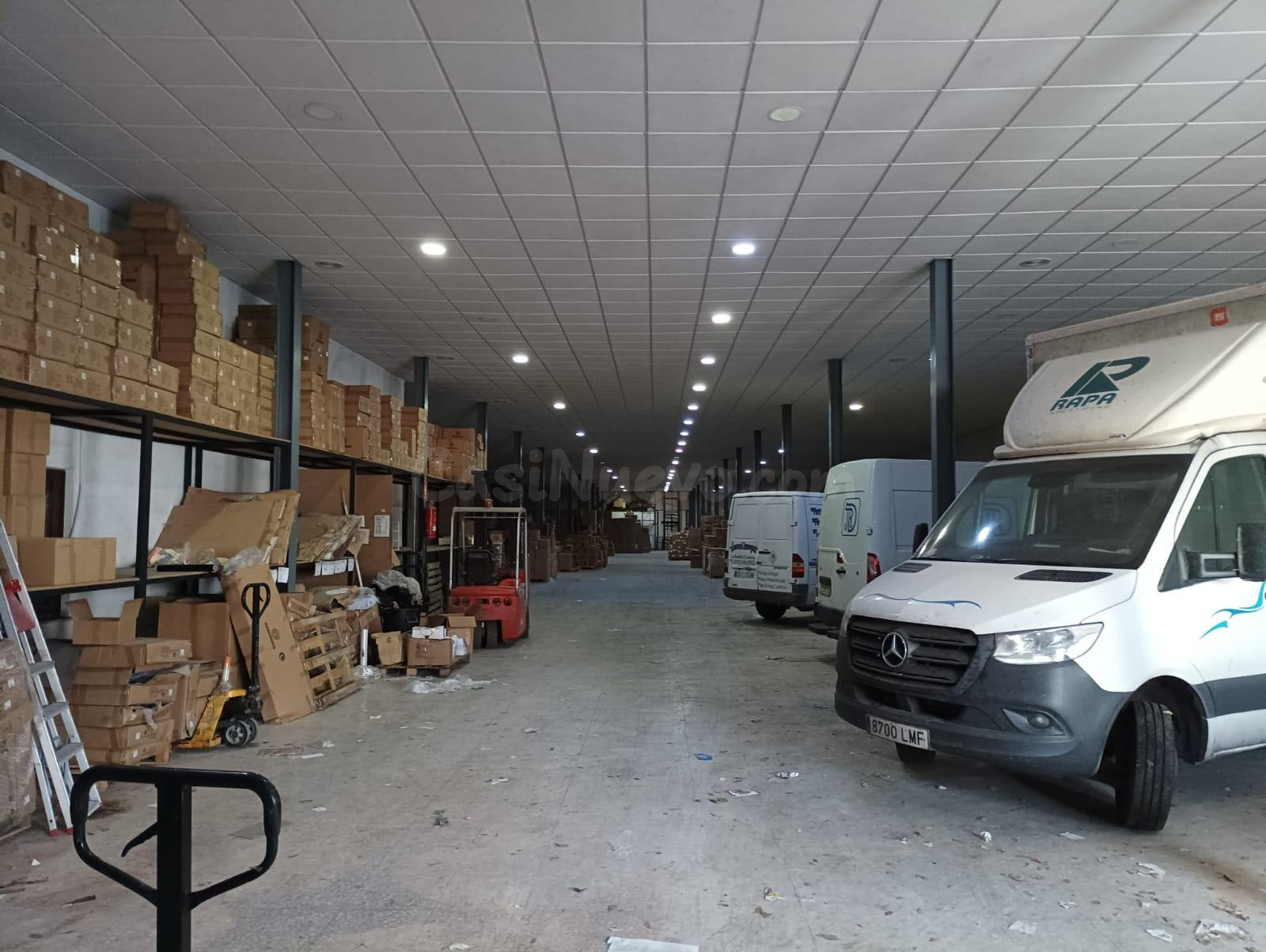 AMPLIA NAVE INDUSTRIAL EN LA RAMBLA, CORDOBA - OPORTUNIDAD U - foto 3