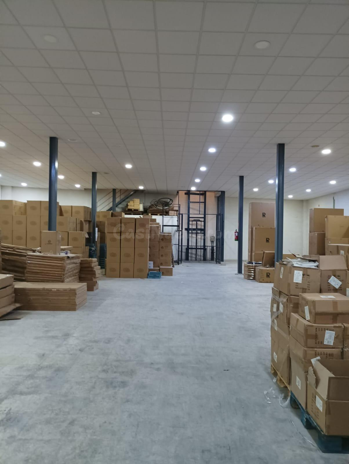 AMPLIA NAVE INDUSTRIAL EN LA RAMBLA, CORDOBA - OPORTUNIDAD U - foto 5