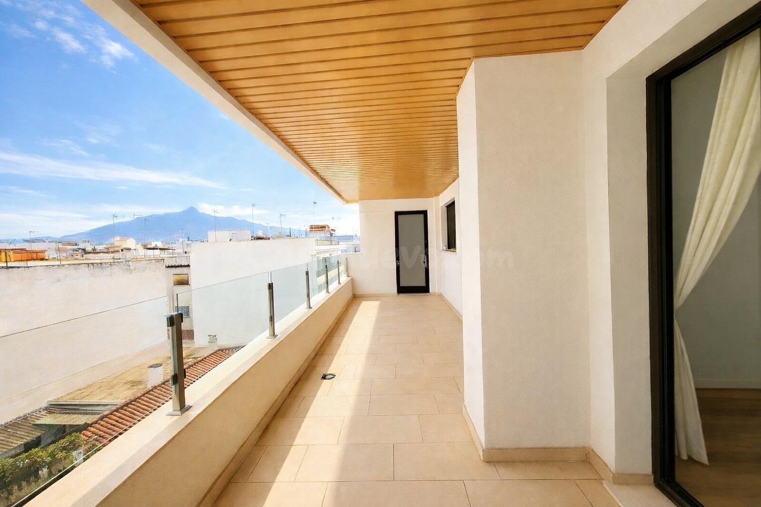 Apartamento en edificio moderno – CENTRO de San Pedro Alcánt