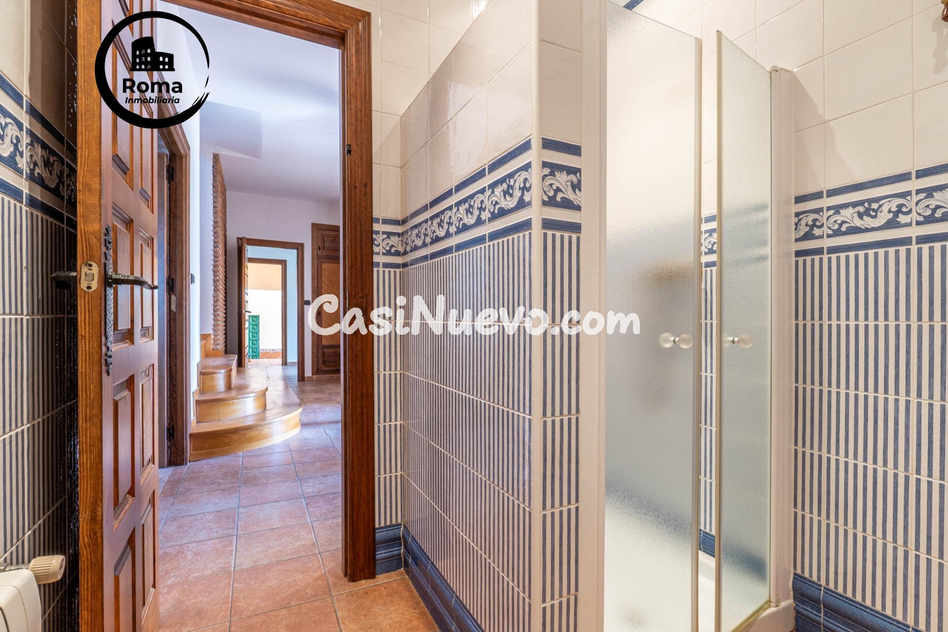 Chalet de 505 m2 construidos con piscina y jardines. 5 dormi - foto 29