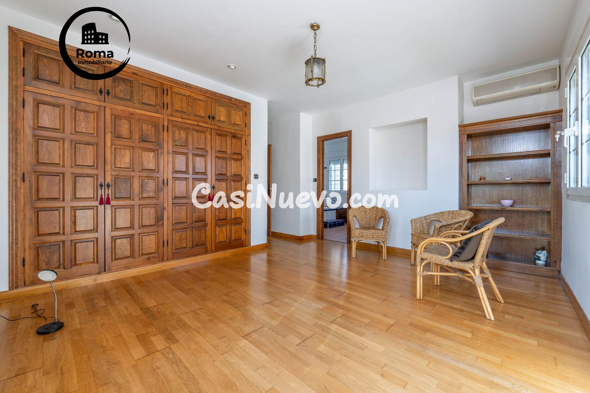 Chalet de 505 m2 construidos con piscina y jardines. 5 dormi - foto 46