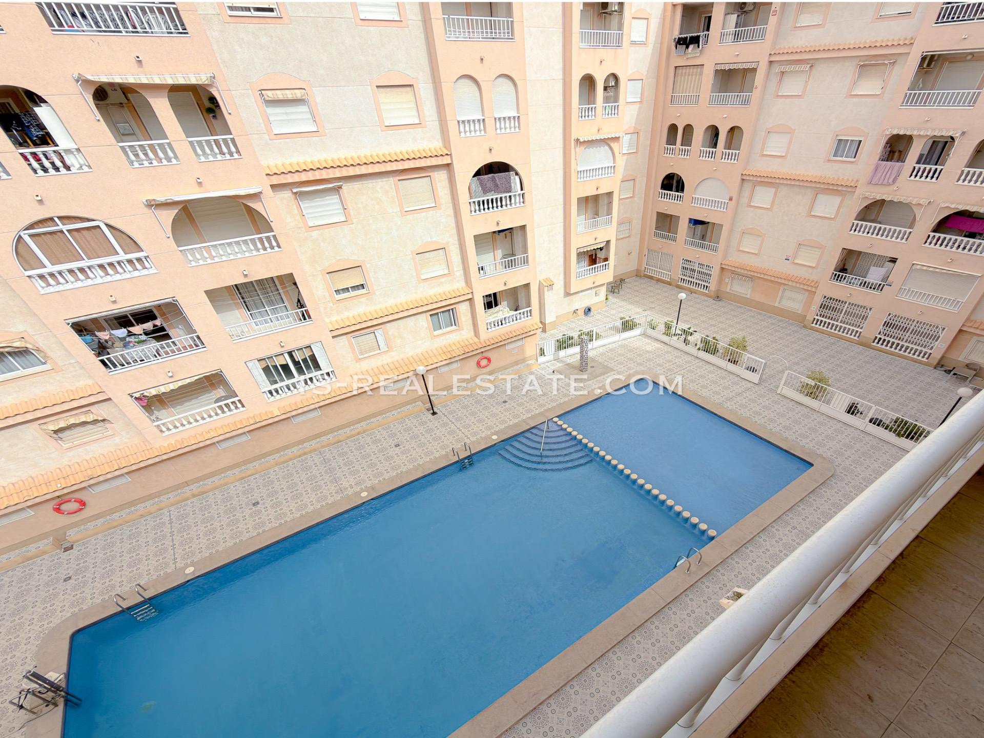 Magnifico apartamento con excelentes vistas despejadas y a p