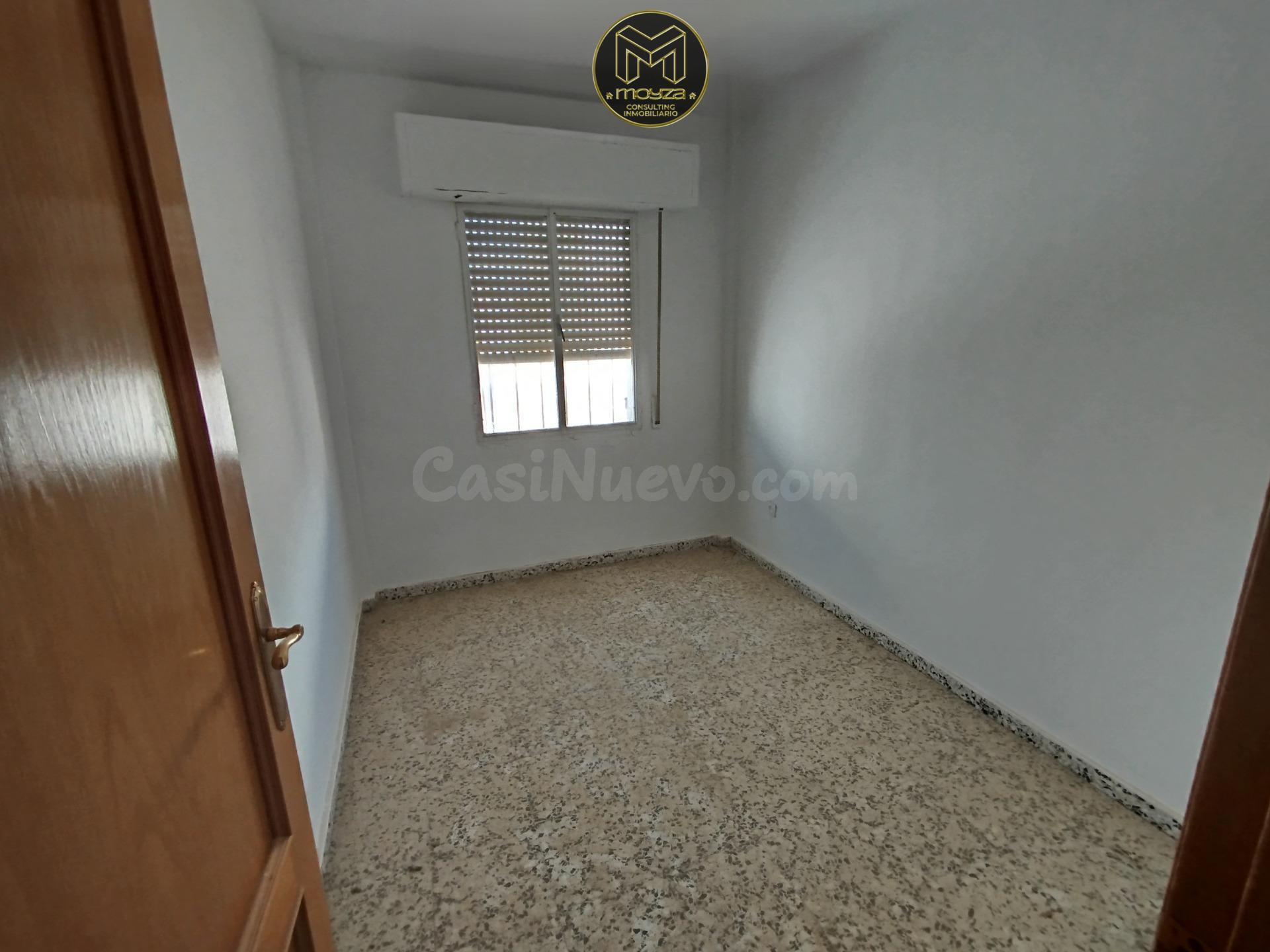 PISO EN LINARES CENTRO - foto 3