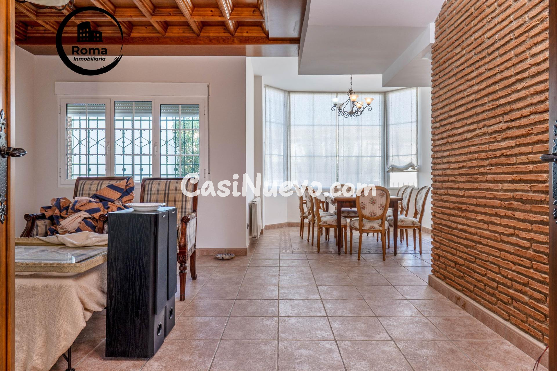 Chalet de 505 m2 construidos con piscina y jardines. 5 dormi - foto 13