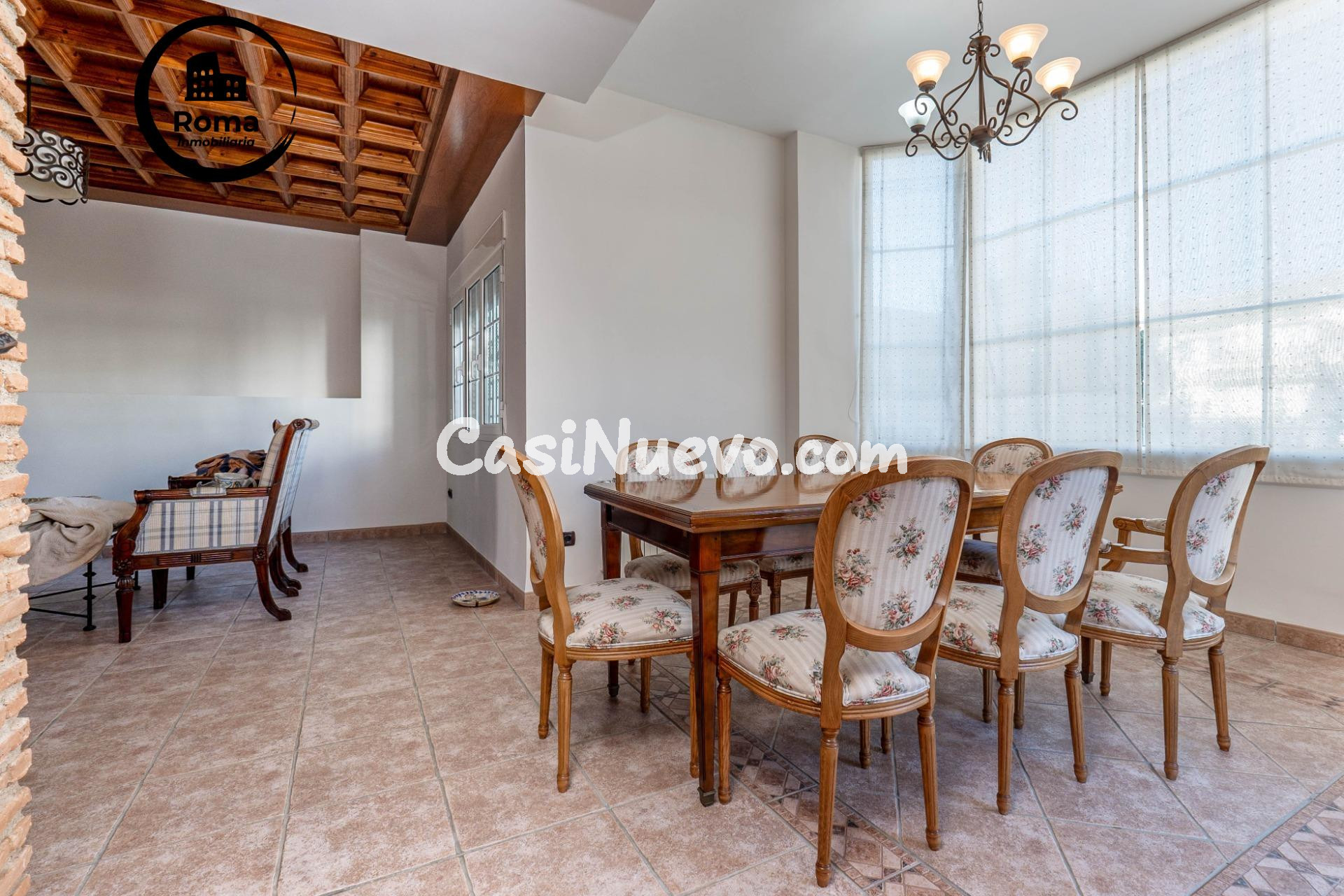 Chalet de 505 m2 construidos con piscina y jardines. 5 dormi - foto 16