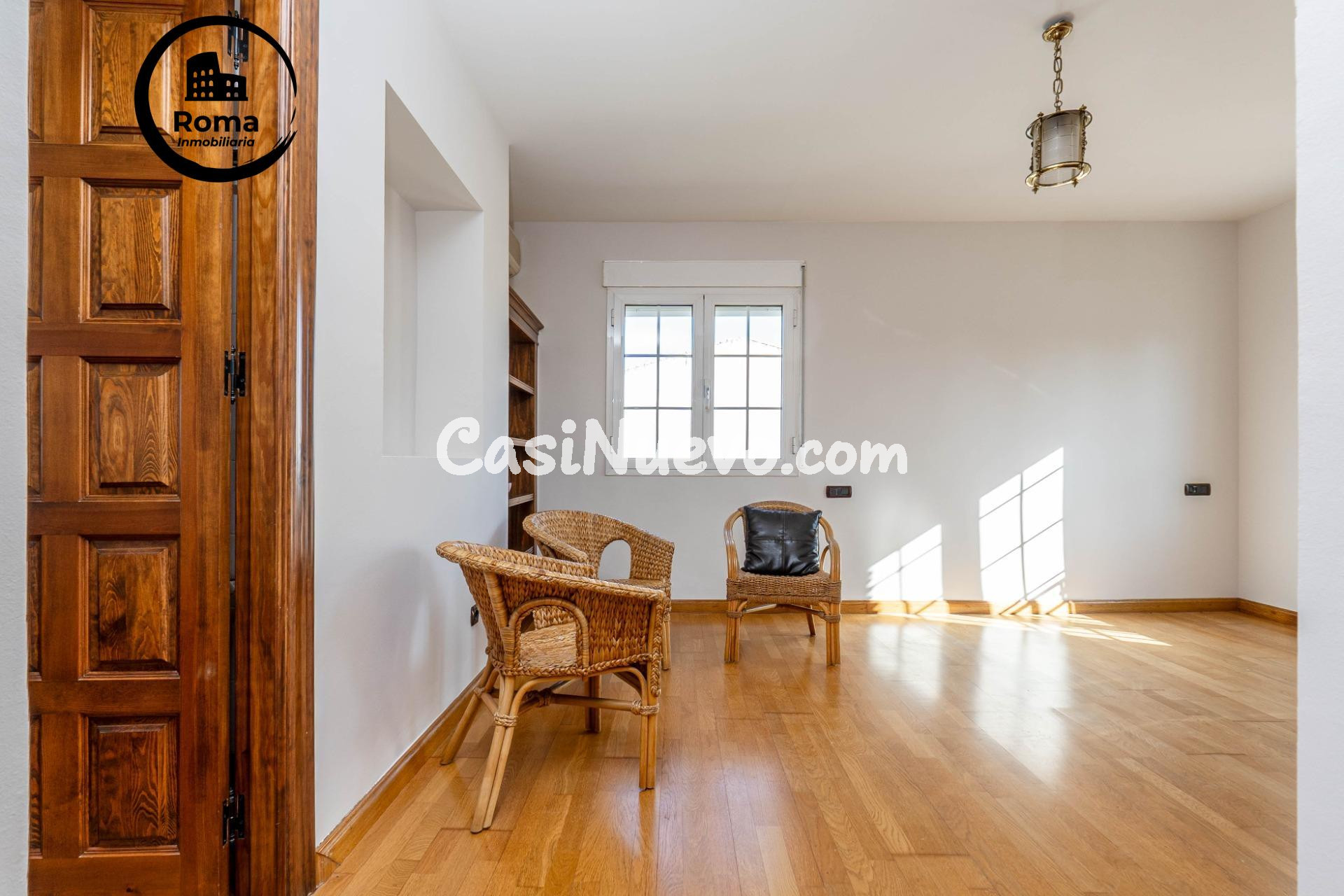 Chalet de 505 m2 construidos con piscina y jardines. 5 dormi - foto 44