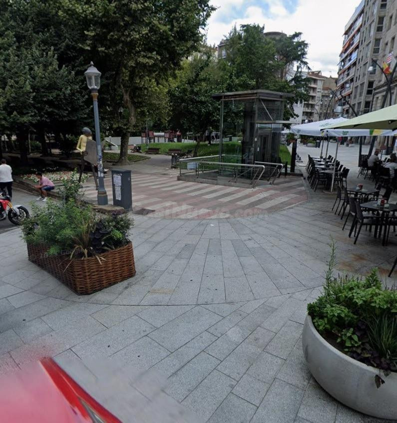 GARAJE AMPLIO Y CÑMODO EN EL CENTRO - foto 5