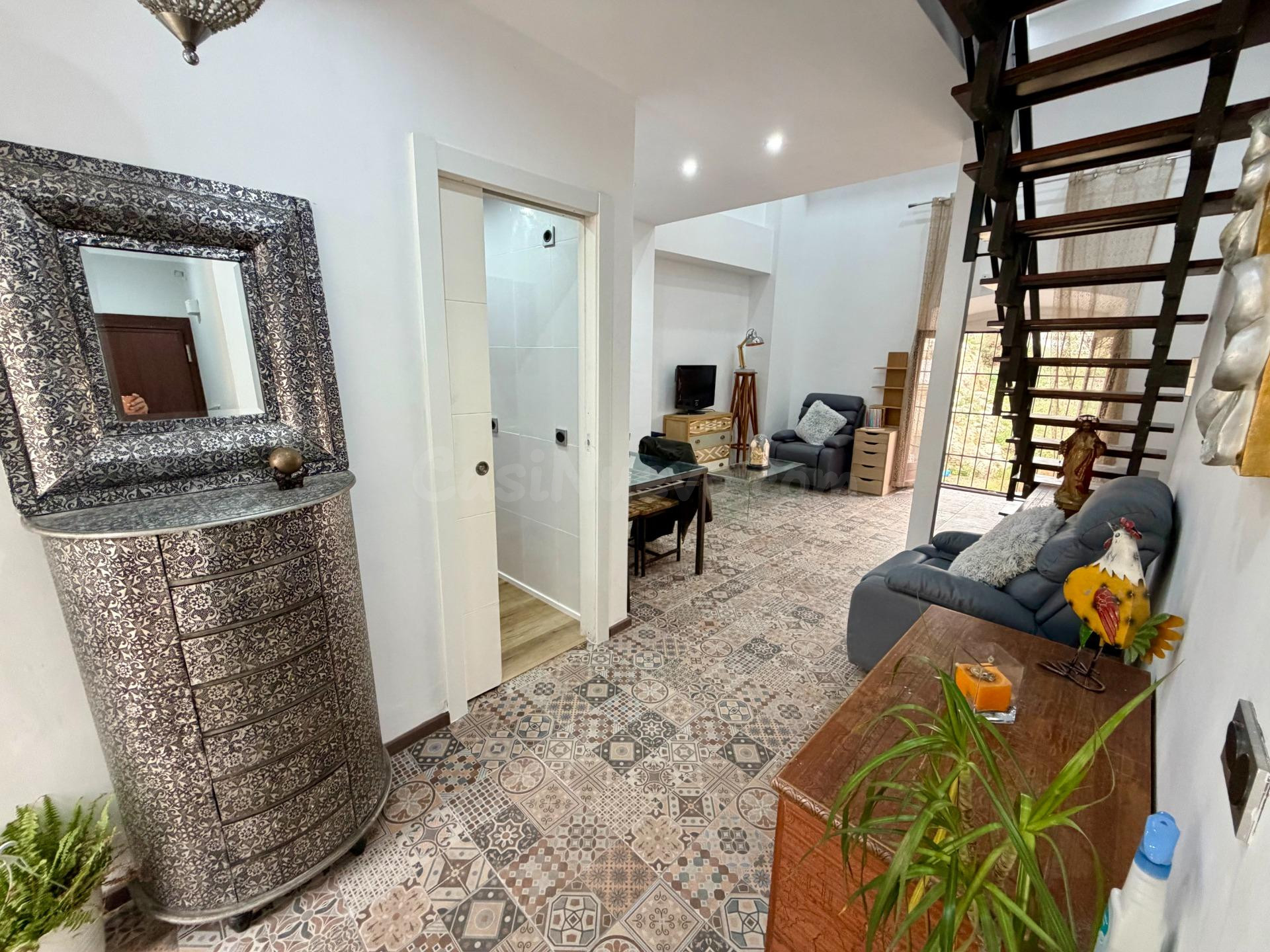 Ático dúplex con solárium y vistas a la Alcazaba – Centro hi