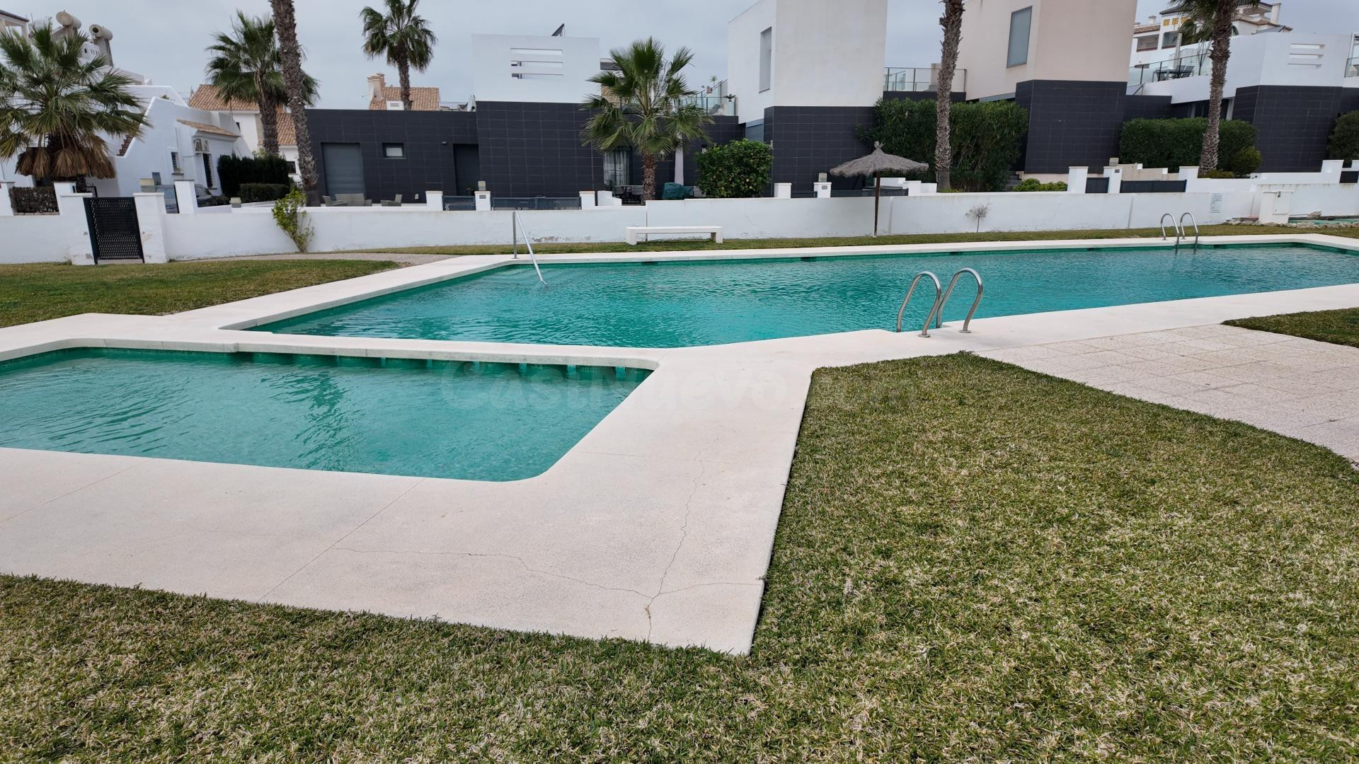 Apartamento de 2 dormitorios con licencia turística en Orihu