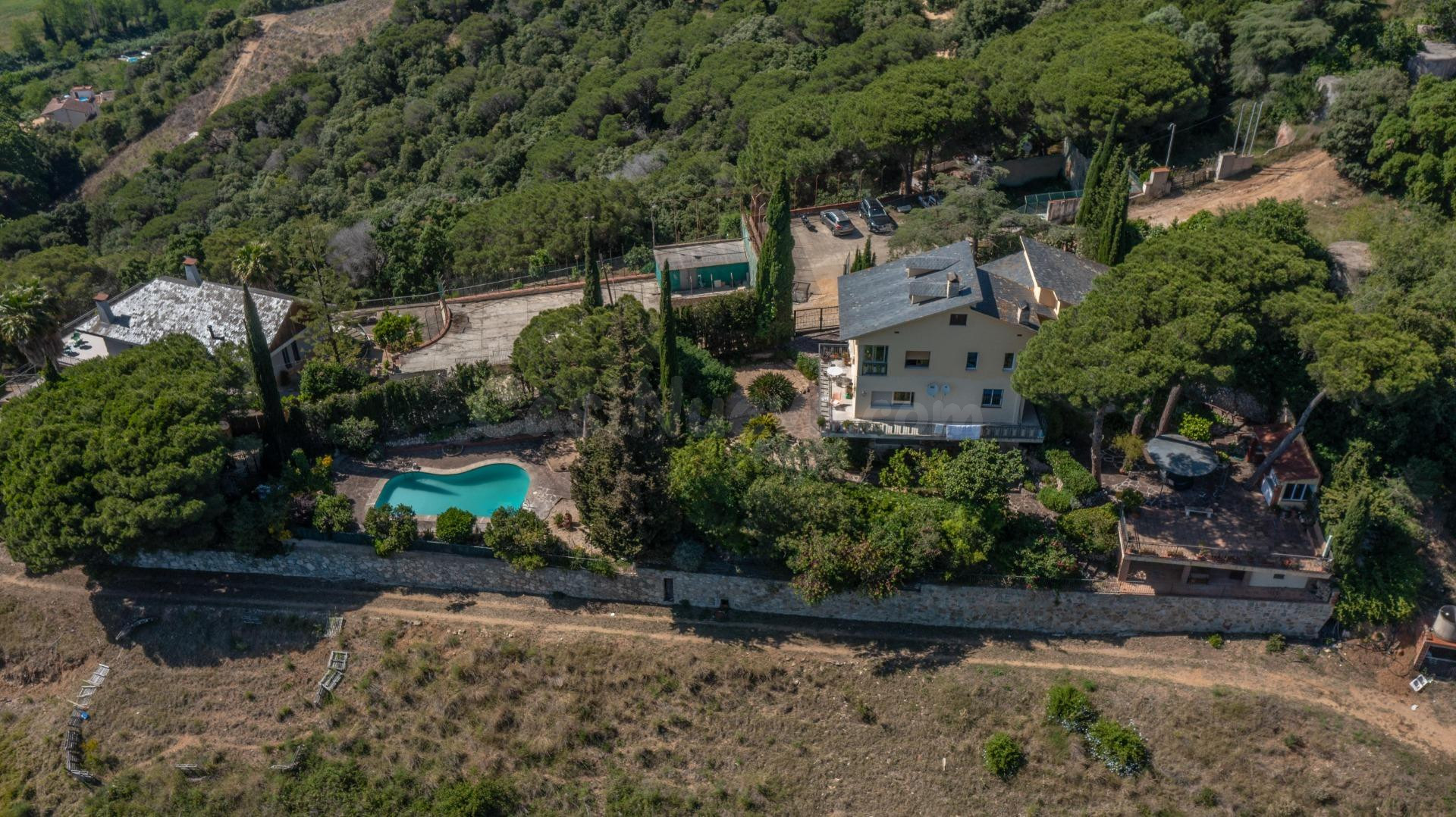 UN REFUGIO EN EL MEDITERRANEO EN SANT CEBRIÁ DE VALLALTA