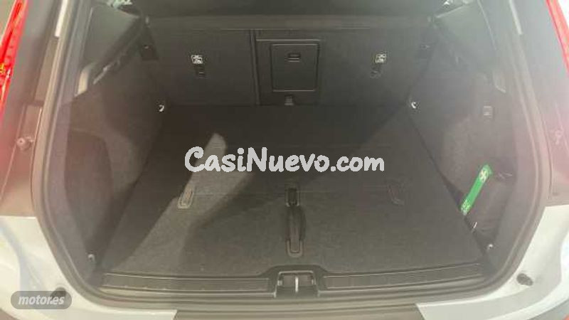 Volvo XC40 - foto 11