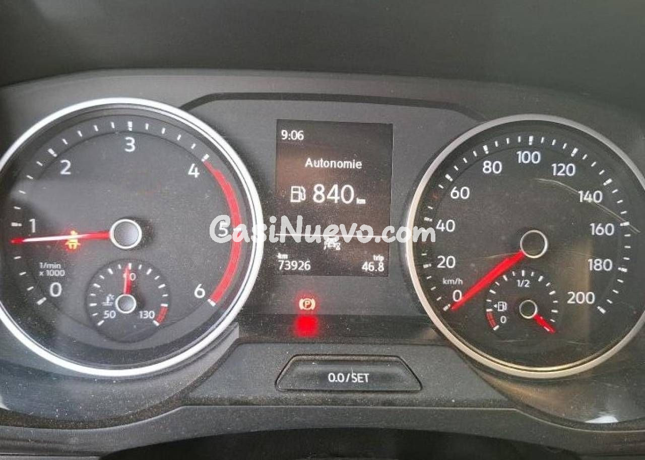 VW CRAFTER FURGÓN 35 L3H2 2.0 TDI 140 CV FWD - foto 14