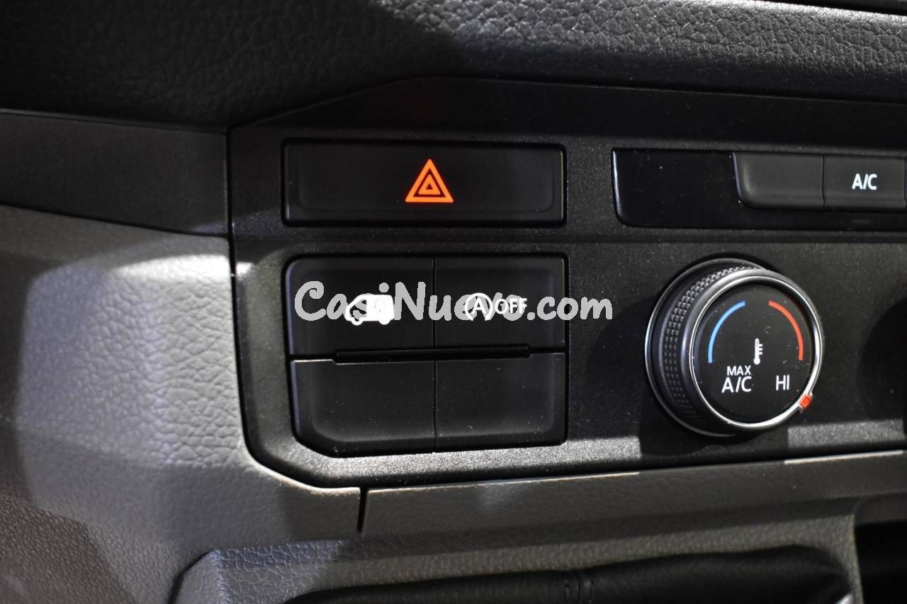 VW CRAFTER FURGÓN 35 L3H2 2.0 TDI 140 CV FWD - foto 18