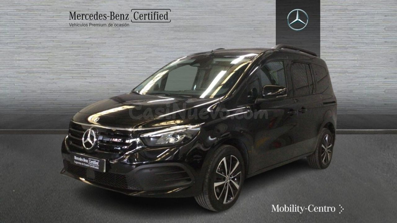 Mercedes EQT 200