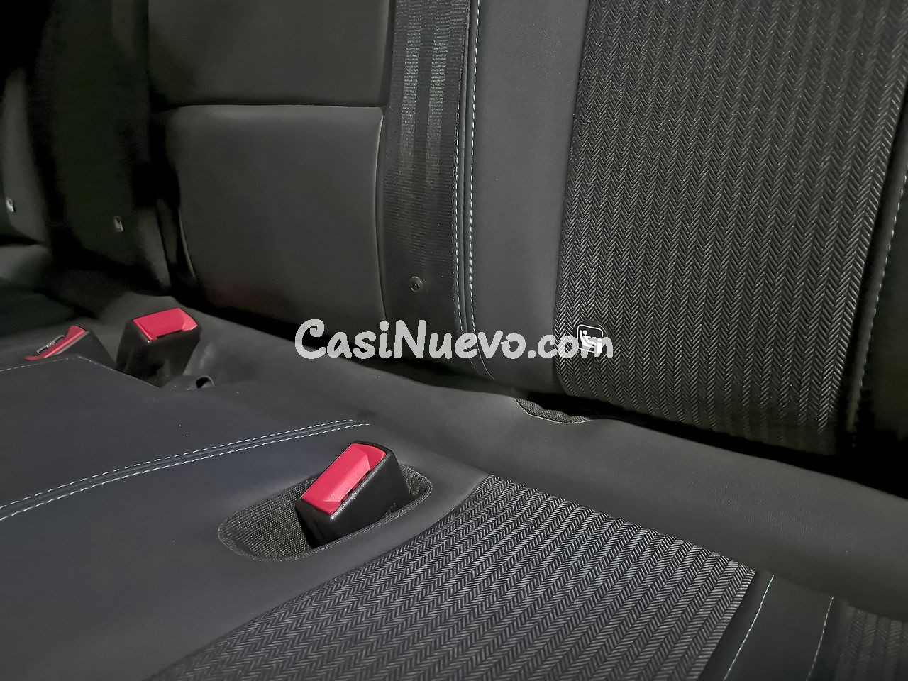 Peugeot 3008 Hybrid 225 e-EAT8 Allure Pack - foto 33