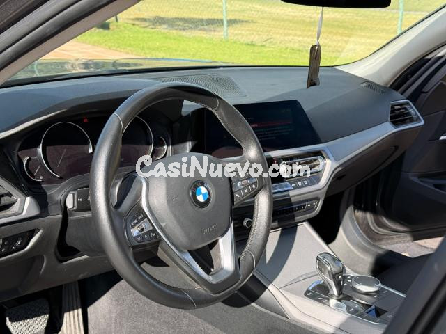 BMW - Serie 3 - 318d Berlina - foto 11