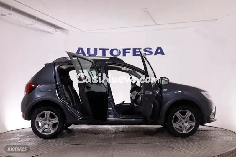 Dacia Sandero - foto 8