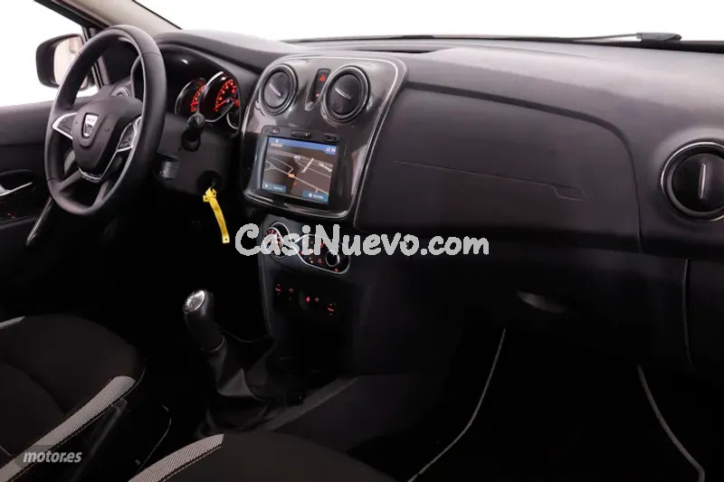Dacia Sandero - foto 12