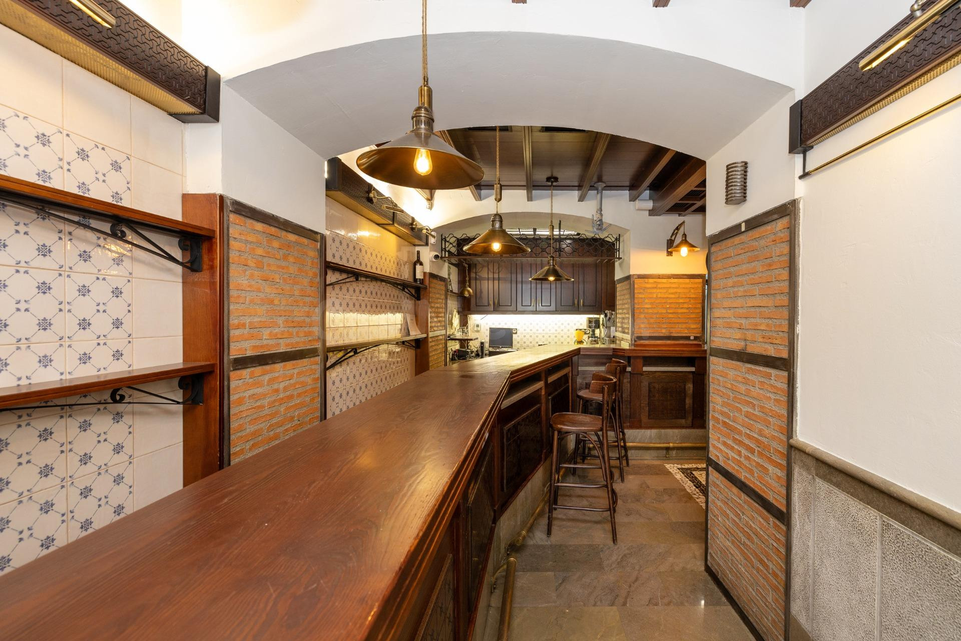 Oportunidad. Local con licencia de Bar-Restaurante en zona d - foto 5