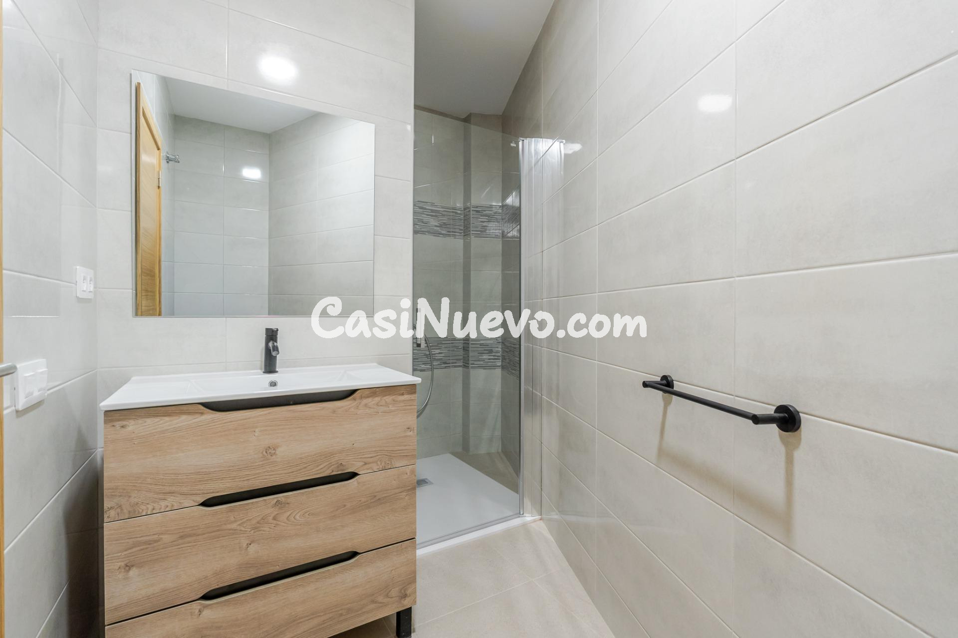 Piso reformado a estrenar en Carretería – Moya - foto 9