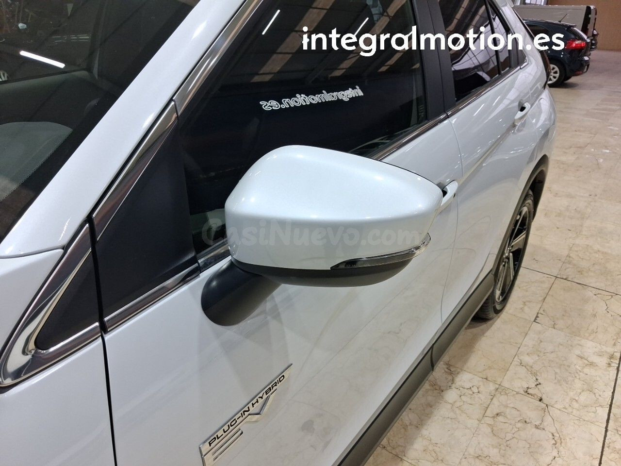 Mitsubishi Eclipse Cross PHEV Kaiteki 4WD - foto 30