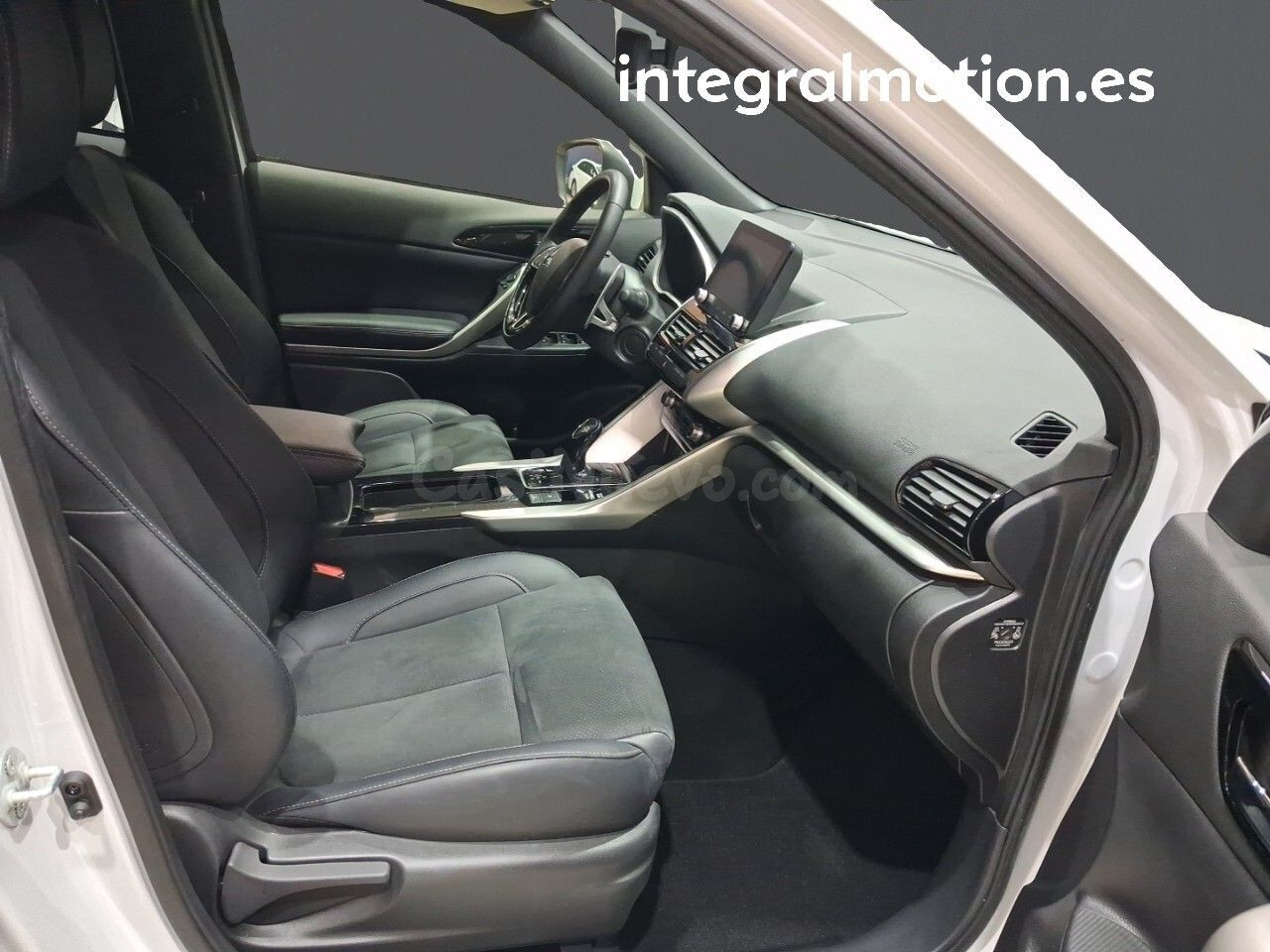 Mitsubishi Eclipse Cross PHEV Kaiteki 4WD - foto 8