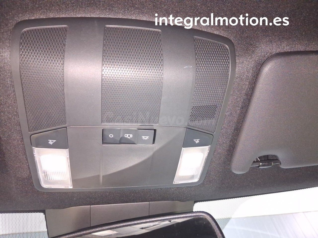 Mitsubishi Eclipse Cross PHEV Kaiteki 4WD - foto 18