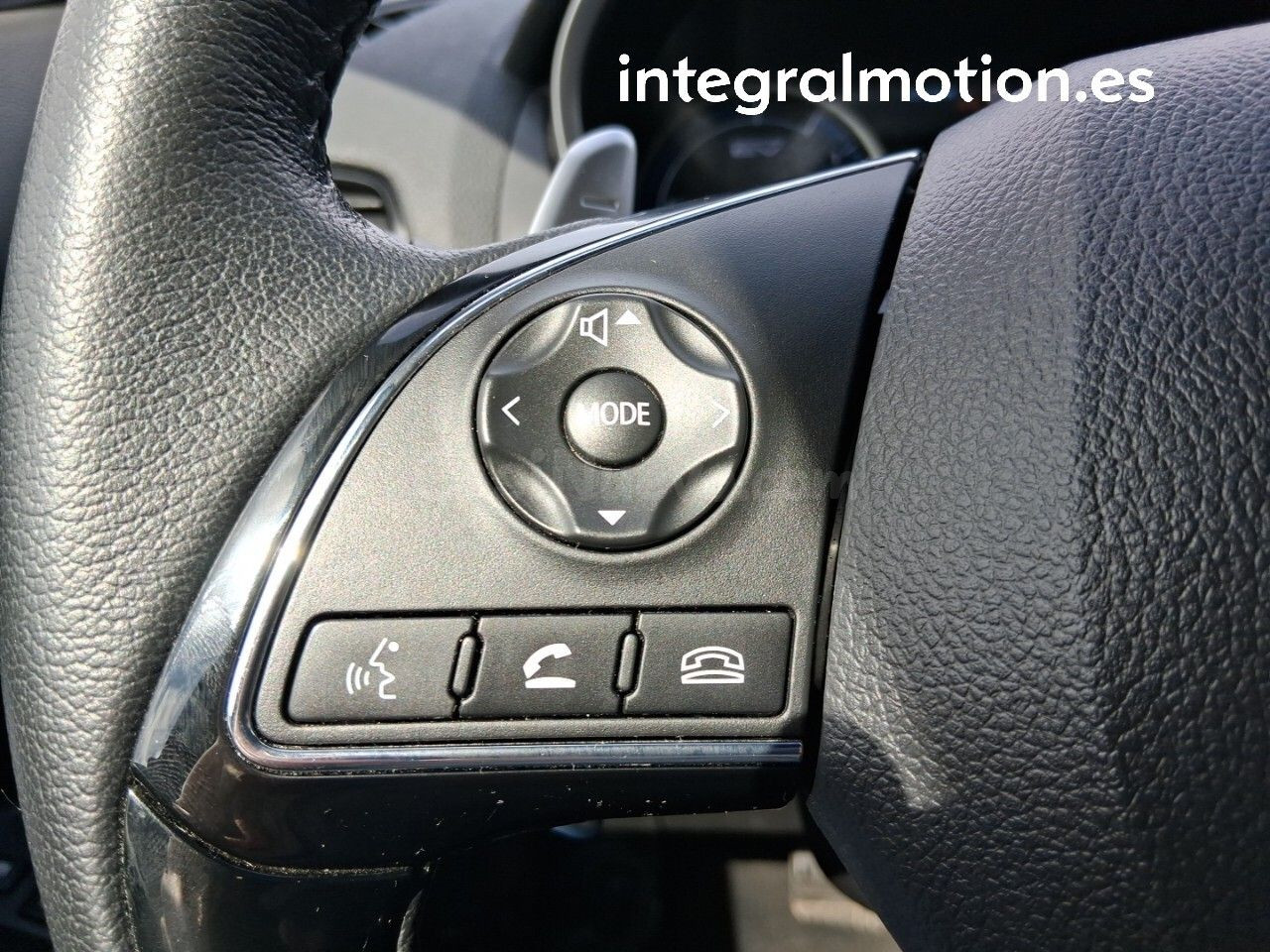 Mitsubishi Eclipse Cross PHEV Kaiteki 4WD - foto 12