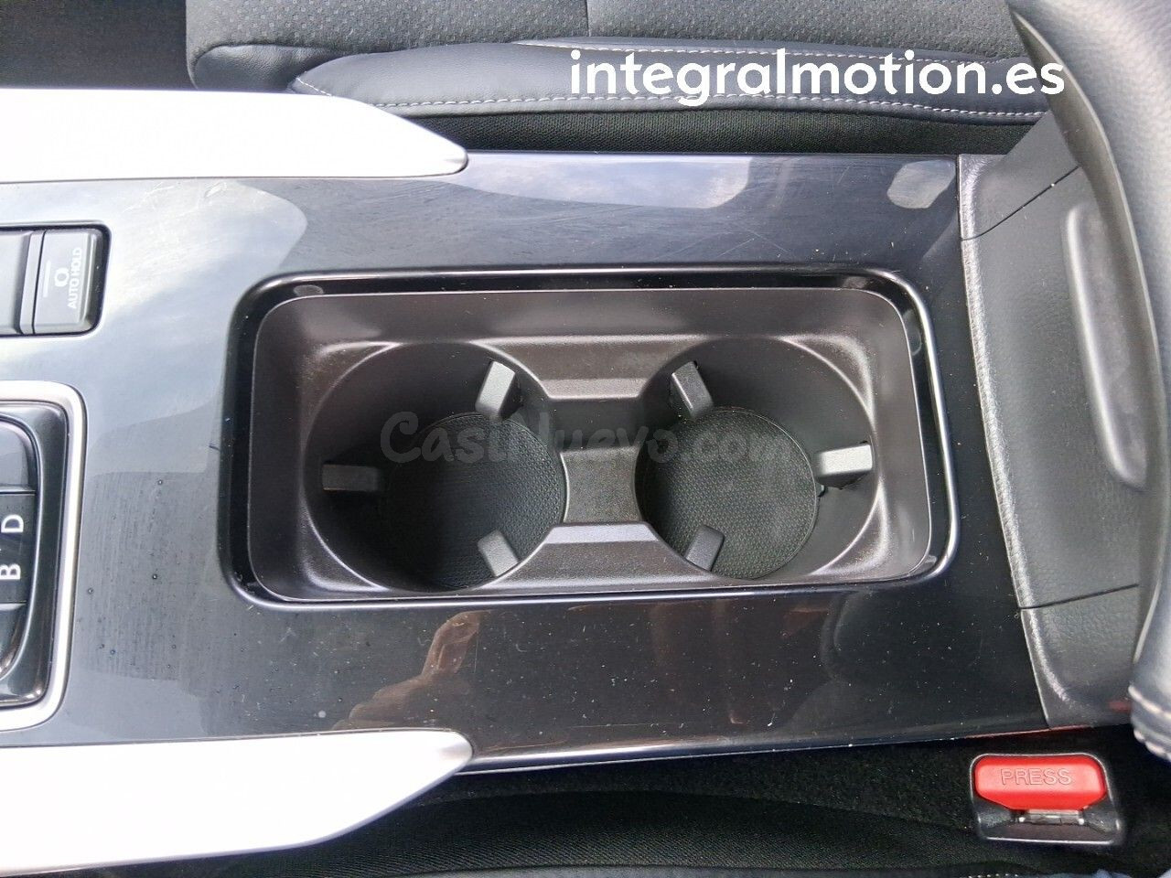 Mitsubishi Eclipse Cross PHEV Kaiteki 4WD - foto 22