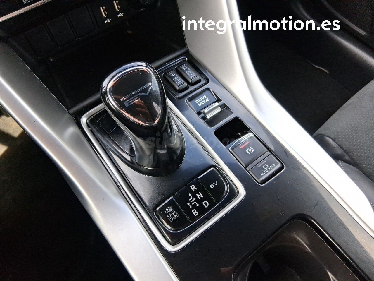 Mitsubishi Eclipse Cross PHEV Kaiteki 4WD - foto 18