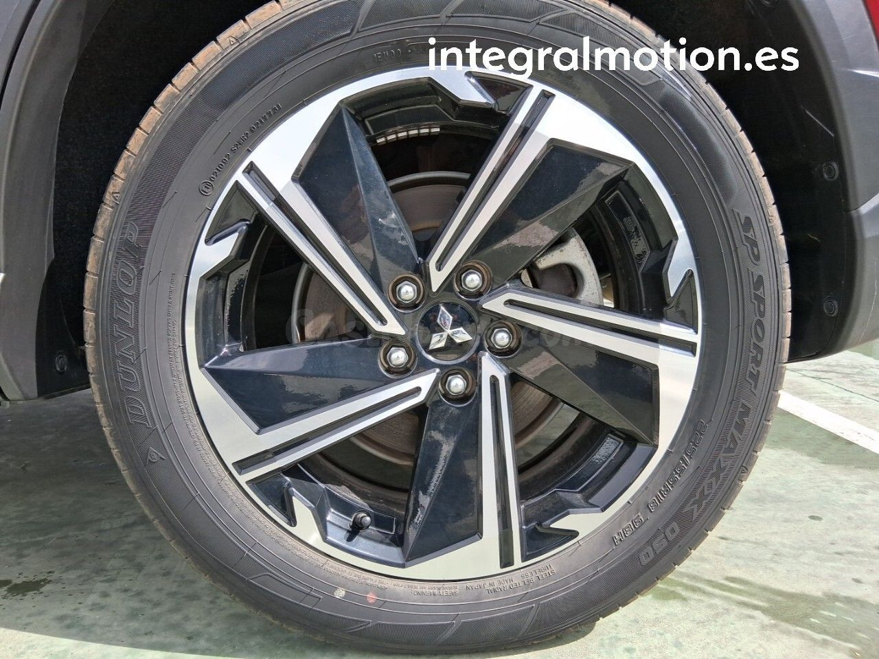 Mitsubishi Eclipse Cross PHEV Kaiteki 4WD - foto 29