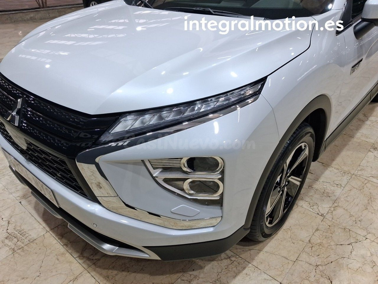 Mitsubishi Eclipse Cross PHEV Kaiteki 4WD - foto 26