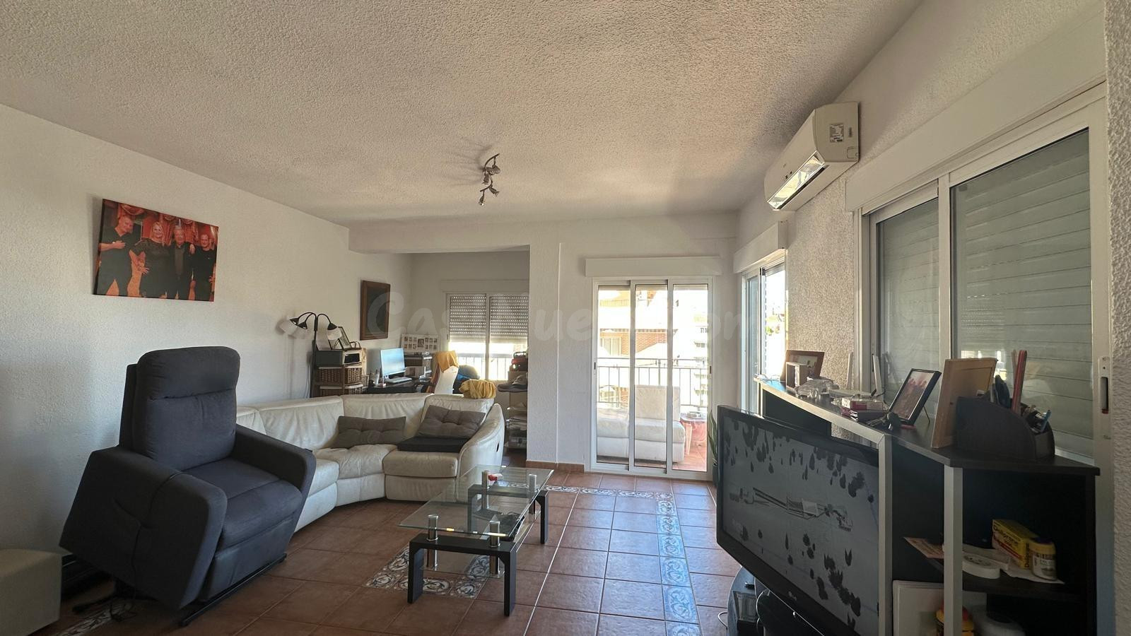 APARTAMENTO DE 3 HAB Y 1 BAÑO CON TERRAZA EN TORREVIEJA A 30