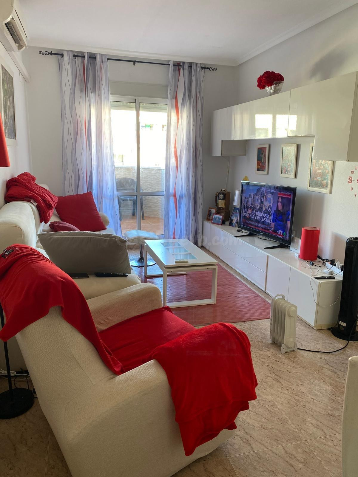 ÁTICO DE 3 HAB Y 2 BAÑOS CON TERRAZA EN EL CENTRO DE TORREVI