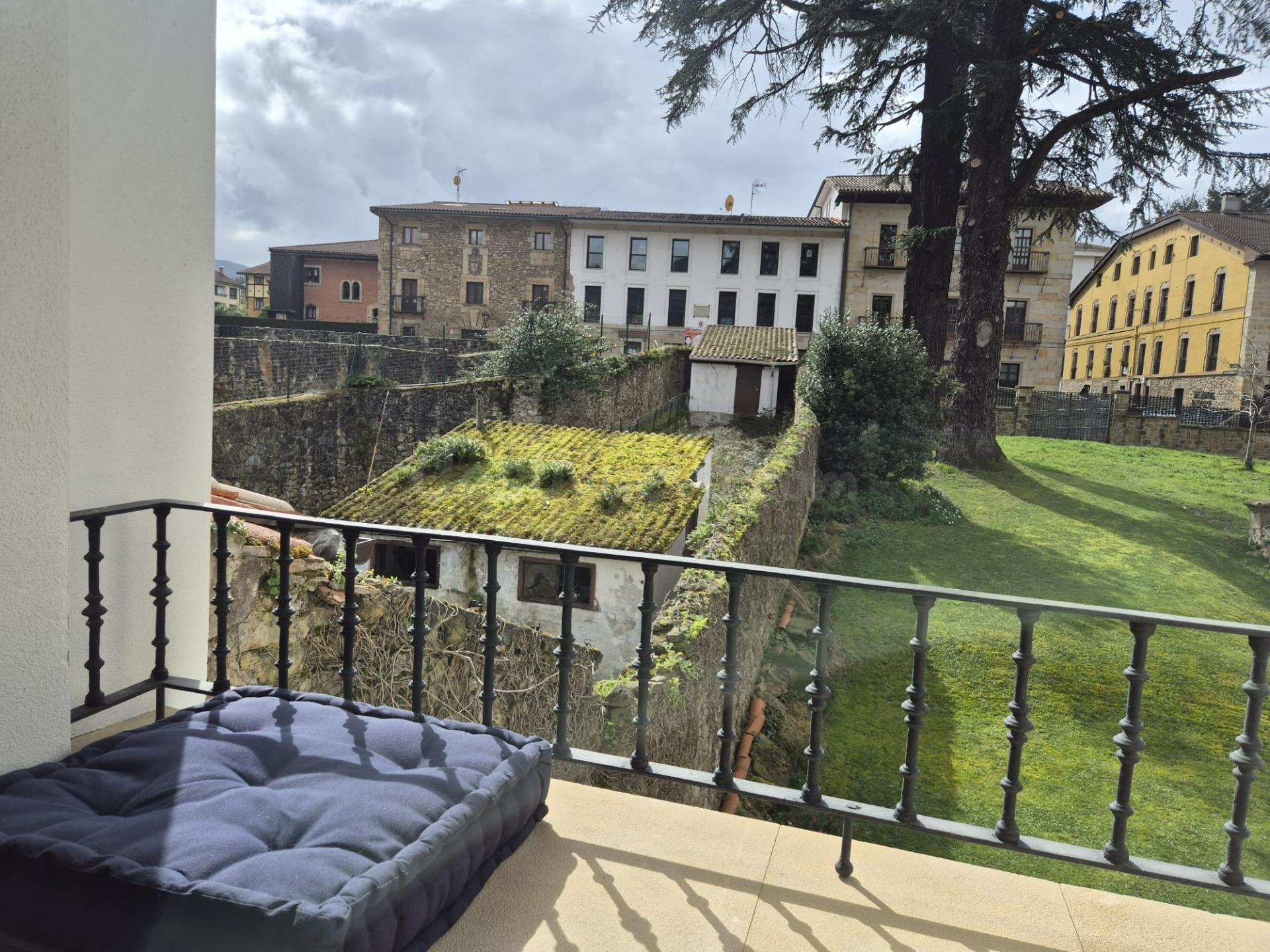 Edificio con 11 habitaciones ideal para residencia de mayores en Bizkaia