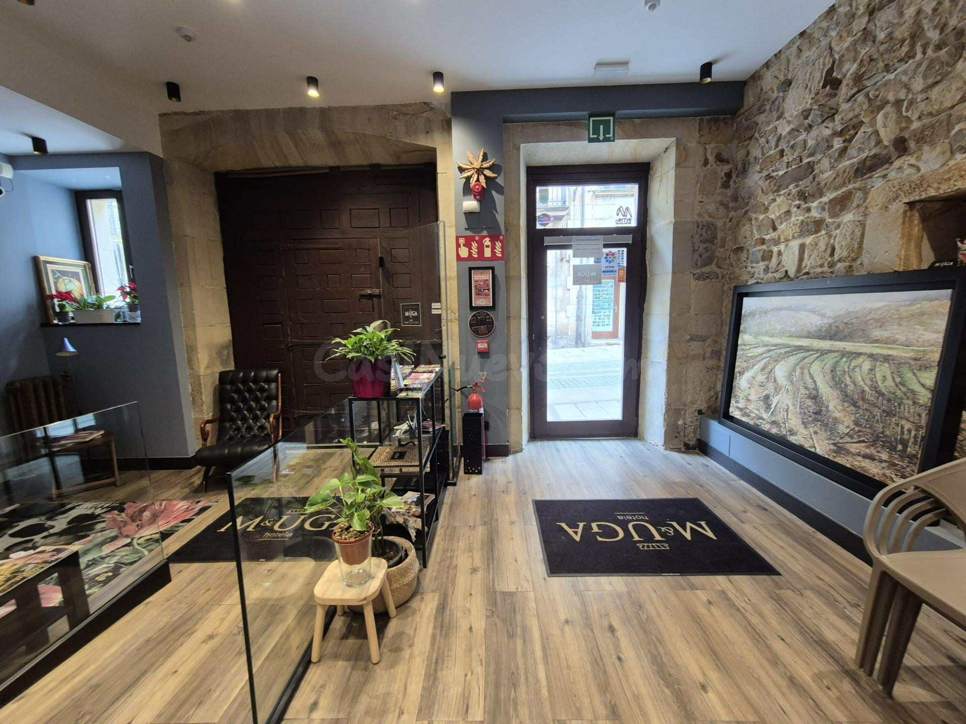 Hotel rural reformado con jardín en el casco histórico de El