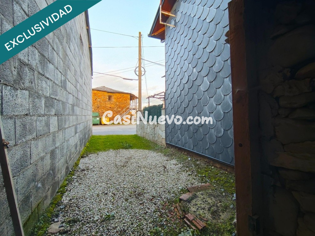 Casa, bodega y patio en Villamartín de la Abadía - foto 25