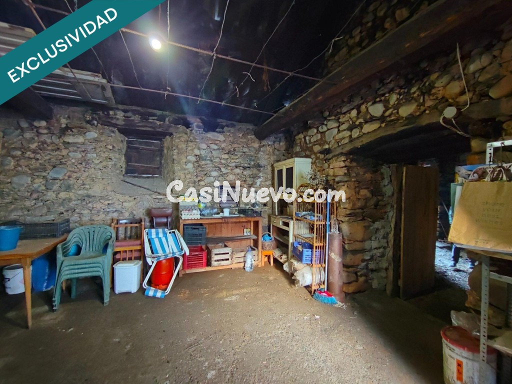 Casa, bodega y patio en Villamartín de la Abadía - foto 27