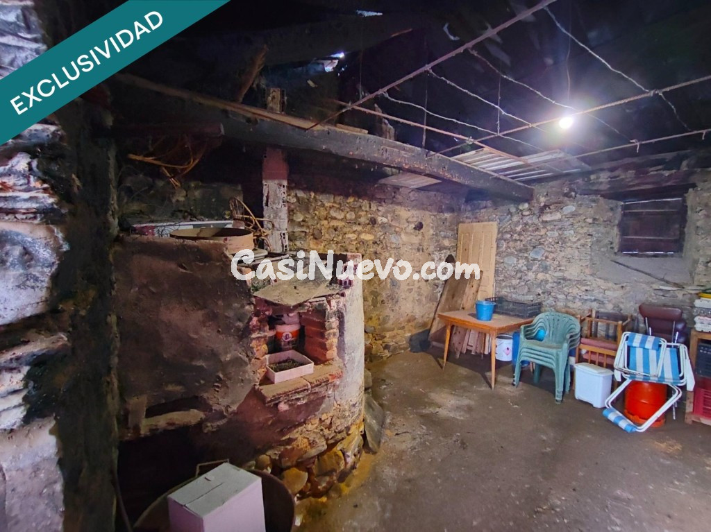 Casa, bodega y patio en Villamartín de la Abadía - foto 28