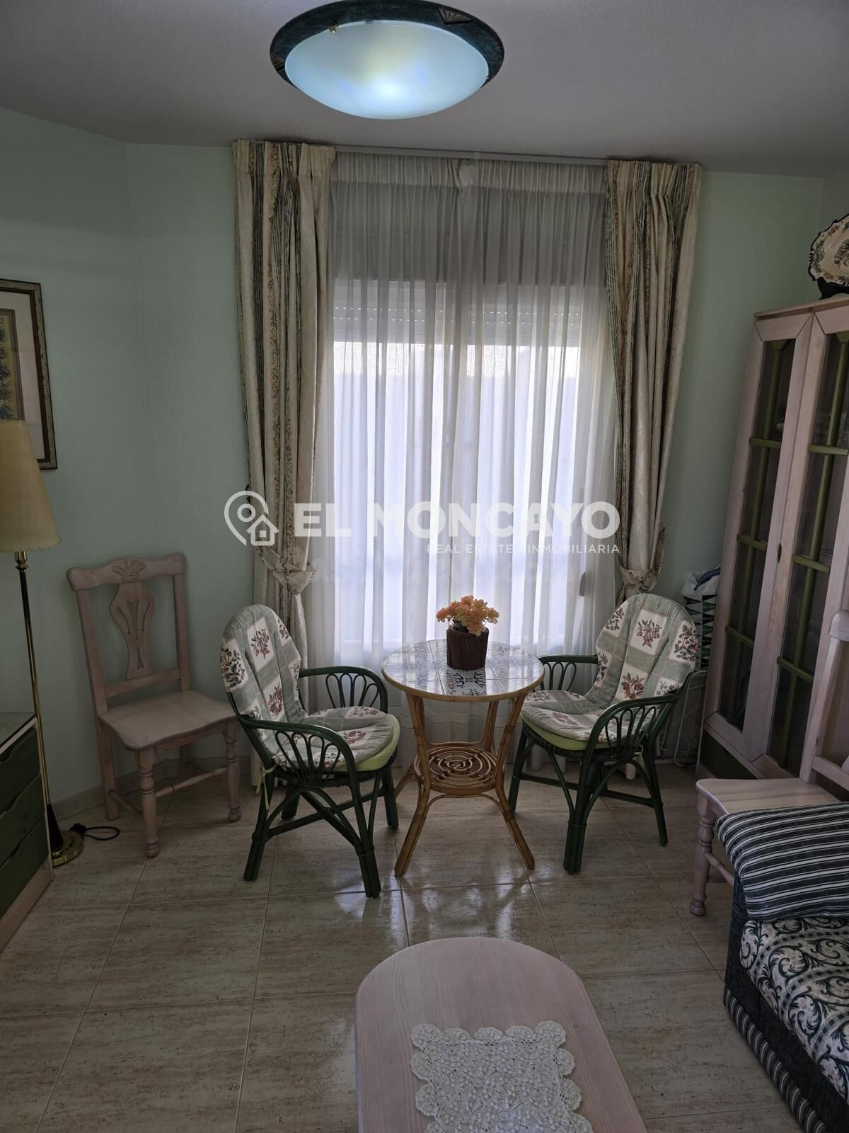 Maravilloso apartamento con vistas despejadas cerca de las p - foto 4