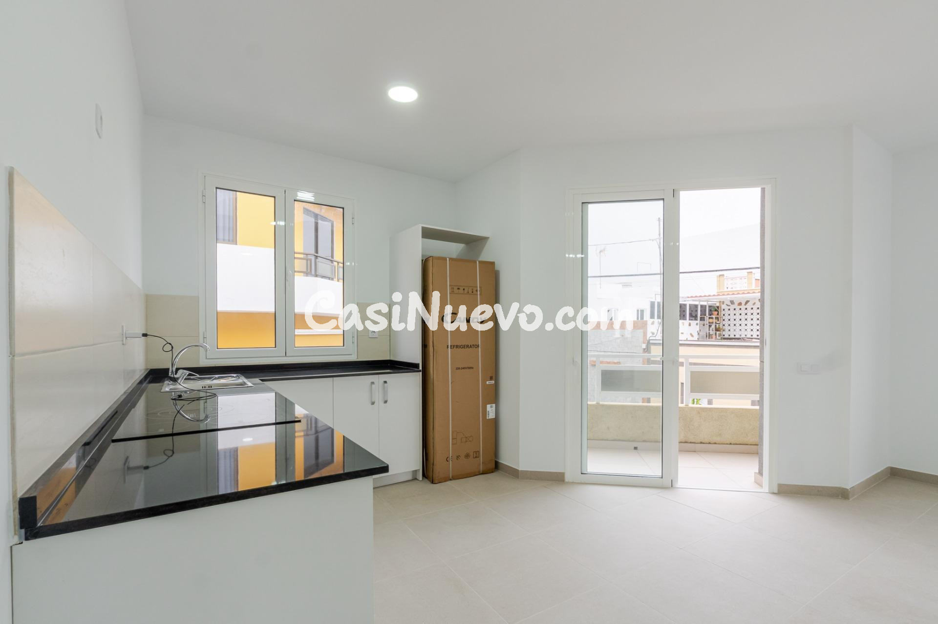 Vivienda reformada a estrenar con azotea privada en Carreter - foto 2