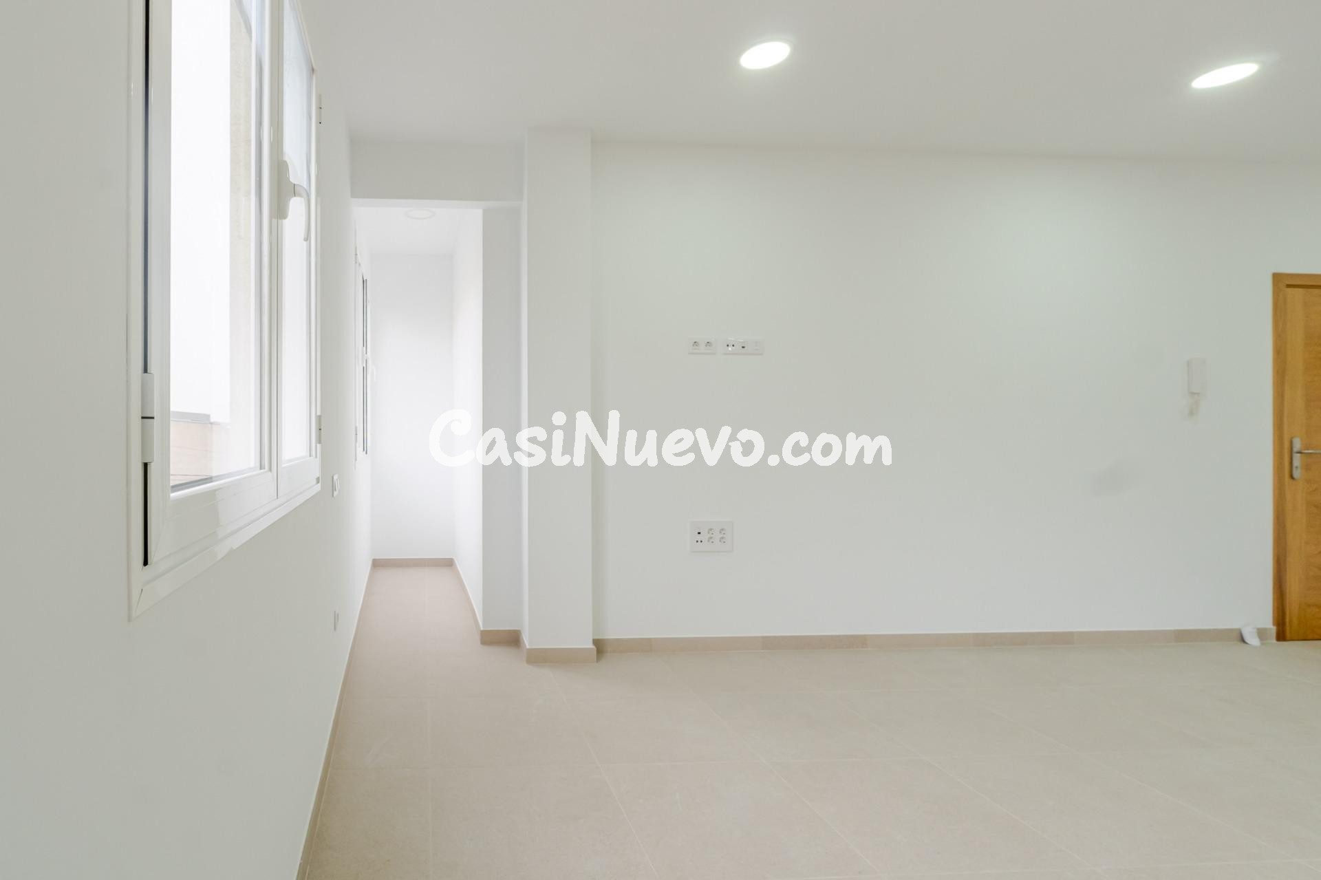 Vivienda reformada a estrenar con azotea privada en Carreter - foto 4