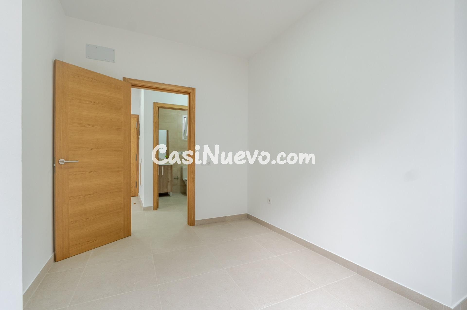 Vivienda reformada a estrenar con azotea privada en Carreter - foto 19